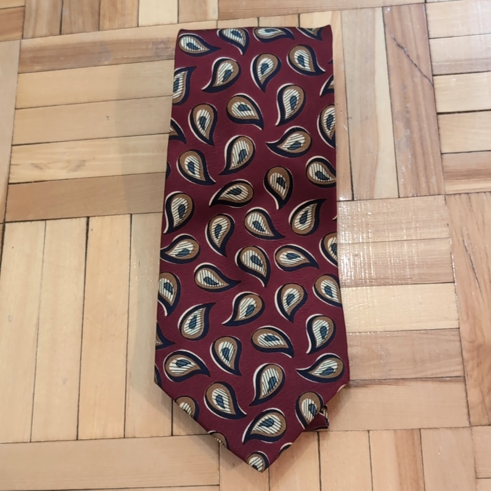 Authentic vintage Yves Saint Laurent paisley silk tie